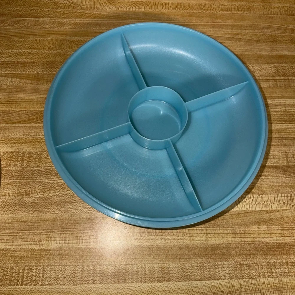 Blue Tupperware Plastic Divided Snack Tray veggie tray relish tray holiday party